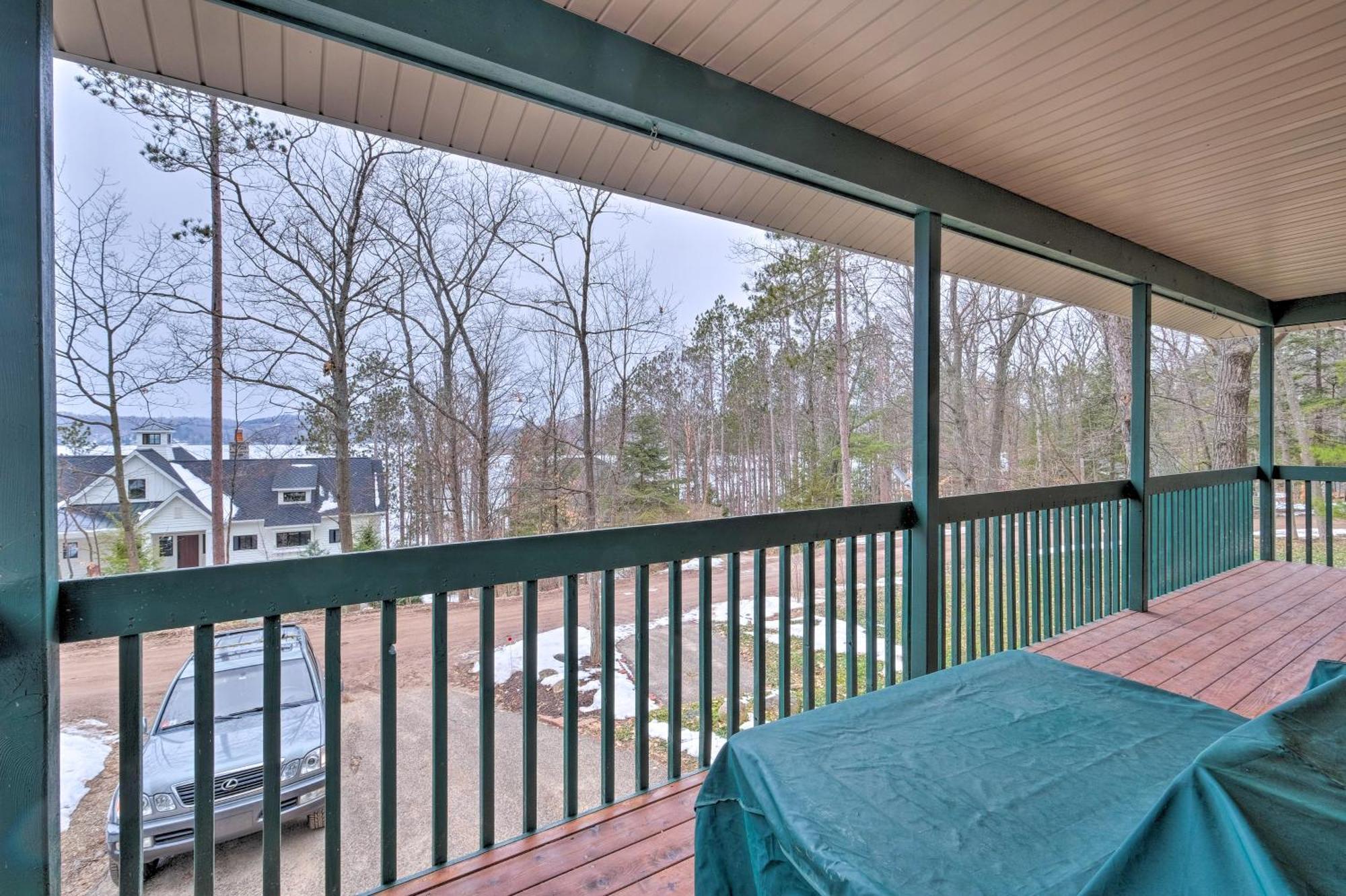 Walloon Lake Vacation Rental Walk To Water! Boyne City Exterior photo